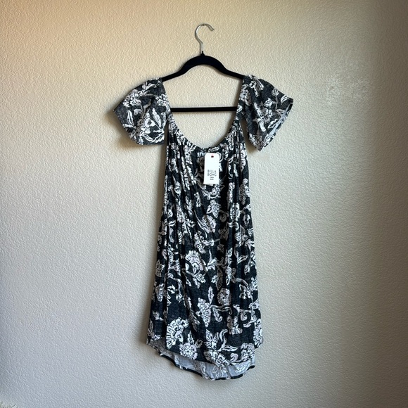NWT off the shoulder Billabong dress - Picture 1 of 5